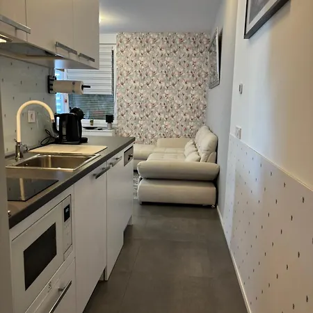 Apartmán One Bedroom 316 *